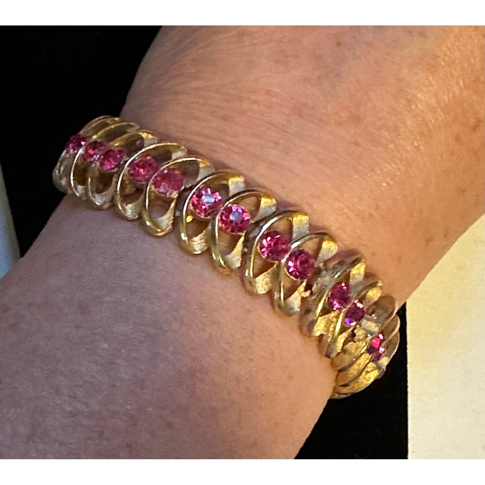 Vintage Trifari Brush Gold & Pink Rhinestone Bracelet